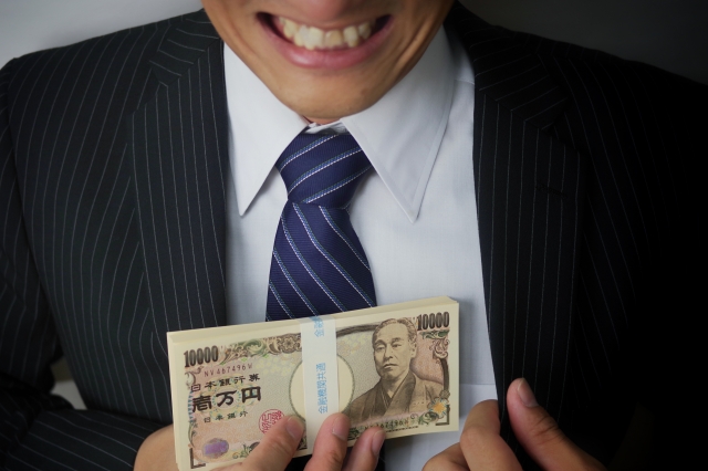ヤミ金業者は金をせしめてほくそ笑む。南島原市で弁護士に無料相談して解決へ